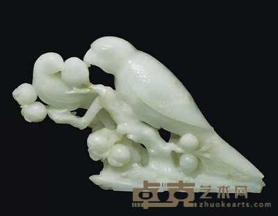 18TH CENTURY A PALE CELADON JADE CARVING OF A PARROT GROUP 